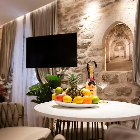 公寓 Luxury Lilly 1 *